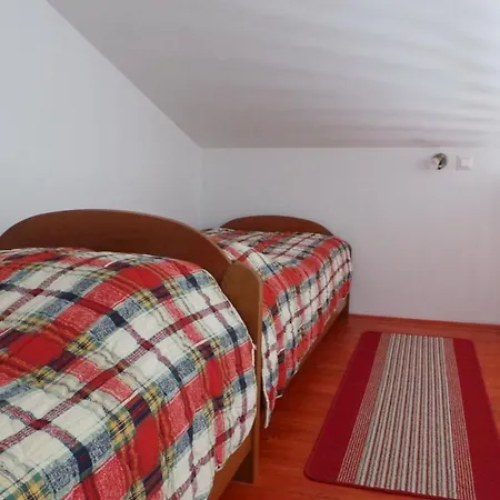 In Pula/istrien 17418 Apartament