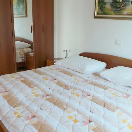 Apartament In Pula/istrien 17418 Muntić