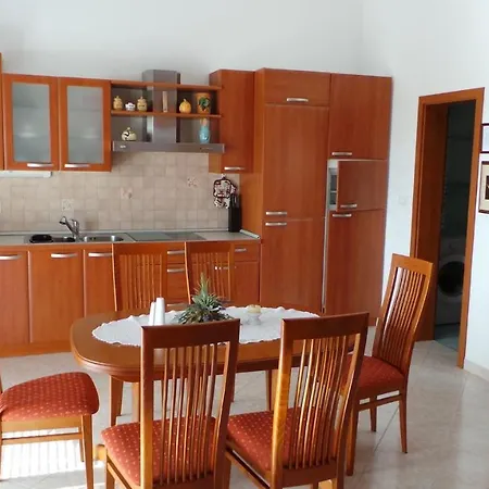 In Pula/istrien 17418 Apartament Muntić